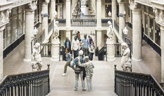 Visuel de l’événement « Cours secrètes et passages couverts - Visite guidée »