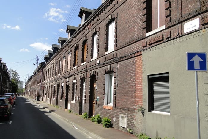 Visuel de l’événement « Visite guidée : au fil des rues et passages quevillais »