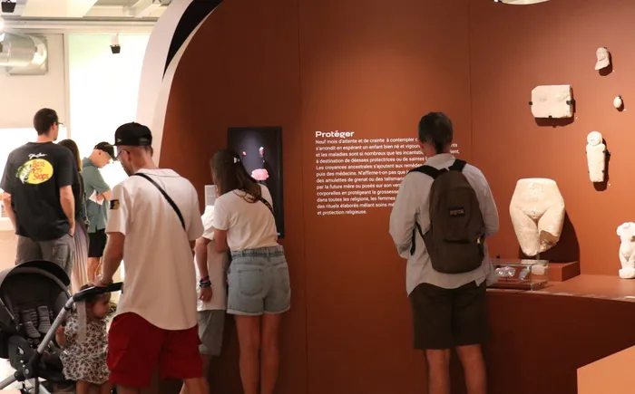 Visuel de l’événement « Visite guidée Maternités, archéologie de la figure maternelle – Spéciale Famille »