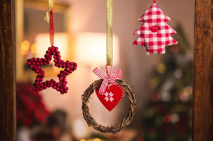 Visuel de l’événement « Suspensions de Noël »