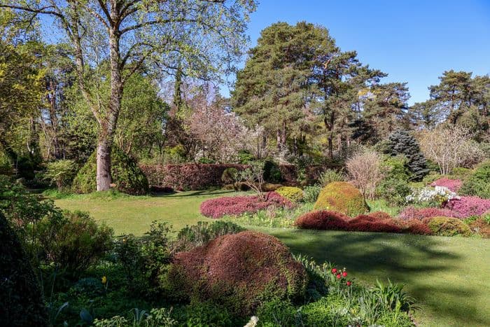 Visuel de l’événement « Navette touristique - Arboretum des Grandes Bruyères et Château de Chamerolles »