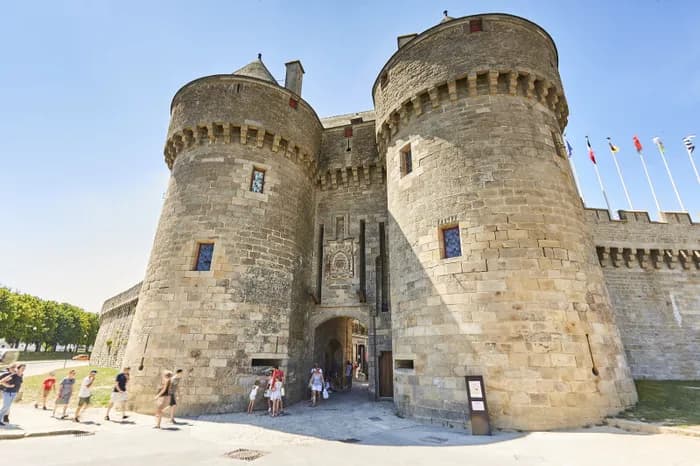 Visuel de l’événement « Visite - La Porte Saint-Michel de fond en combles »
