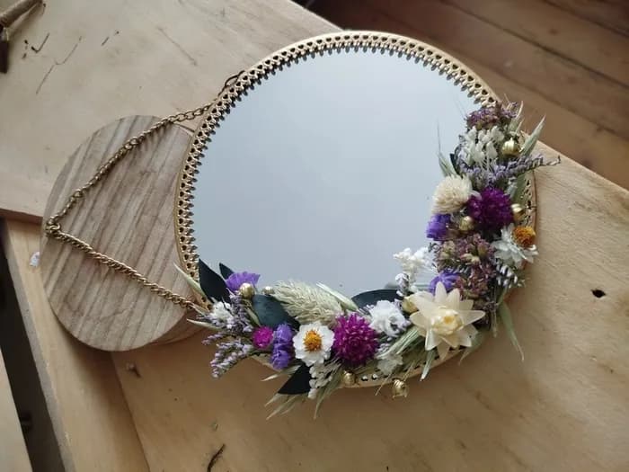Visuel de l’événement « Atelier fabrication d’un miroir décoratif avec des fleurs séchées »