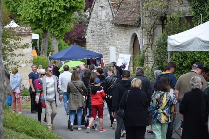 Visuel de l’événement « Le Grand Marché de Producteurs et d'Artisans de Yèvre-le-Châtel »