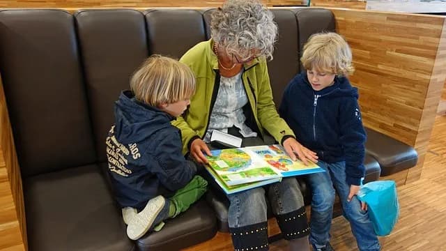 Visuel de l’événement « Tour de contes pour les petites et les grandes oreilles »