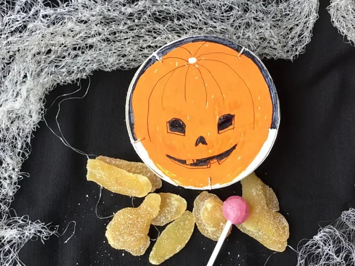Visuel de l’événement « Atelier de Maurice : Boîtes à camembert Halloween »