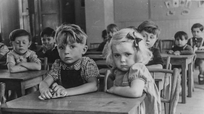 Visuel de l’événement « Ciné-débat : Les Gamins de Saint-Nazaire de 1945 à 1962, enfances d'après-guerre »