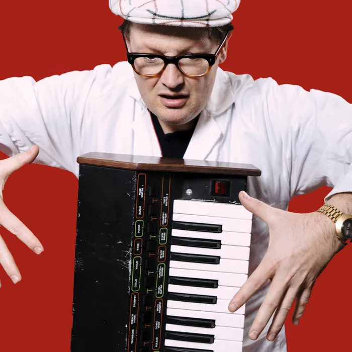 Visuel de l’événement « Masterclass : À la découverte des synthétiseurs modulaires avec ETIENNE JAUMET »