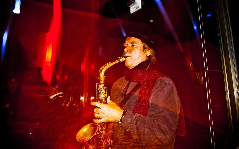 Photo d’illustration : des musiciens de jazz sur scène