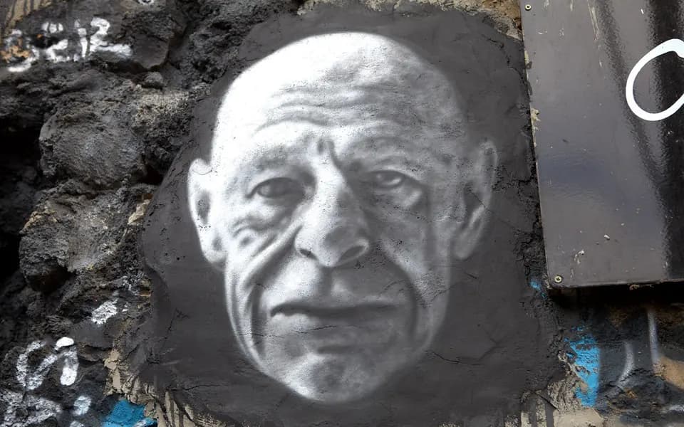 Photo d’illustration : des visiteurs dans une galerie d’art