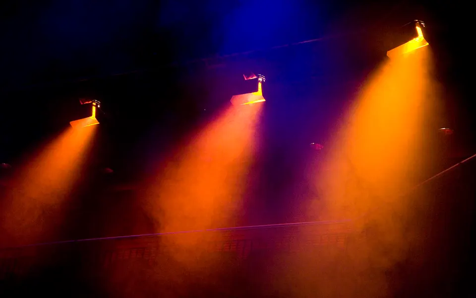Photo d’illustration : une scène de théâtre