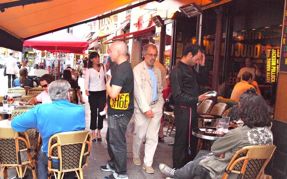 Photo d’illustration : une visite guidée en ville