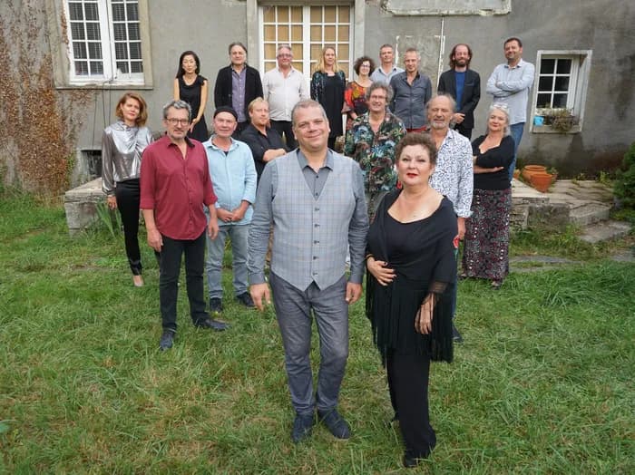 Visuel de l’événement « Double concert de Noël – Mujer con Manton et Geoffroy Tamisier »